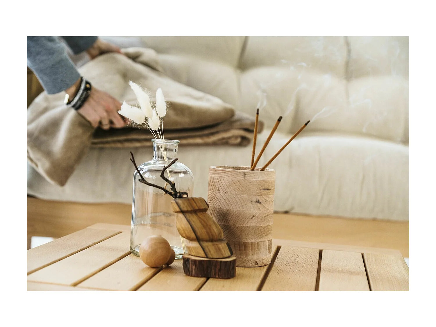 Bout de canapé bas en bois clair scandinave – MEXICO