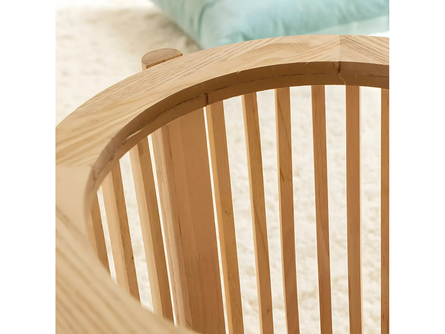 Bout de canapé rond en bois de pin naturel – SOLVA