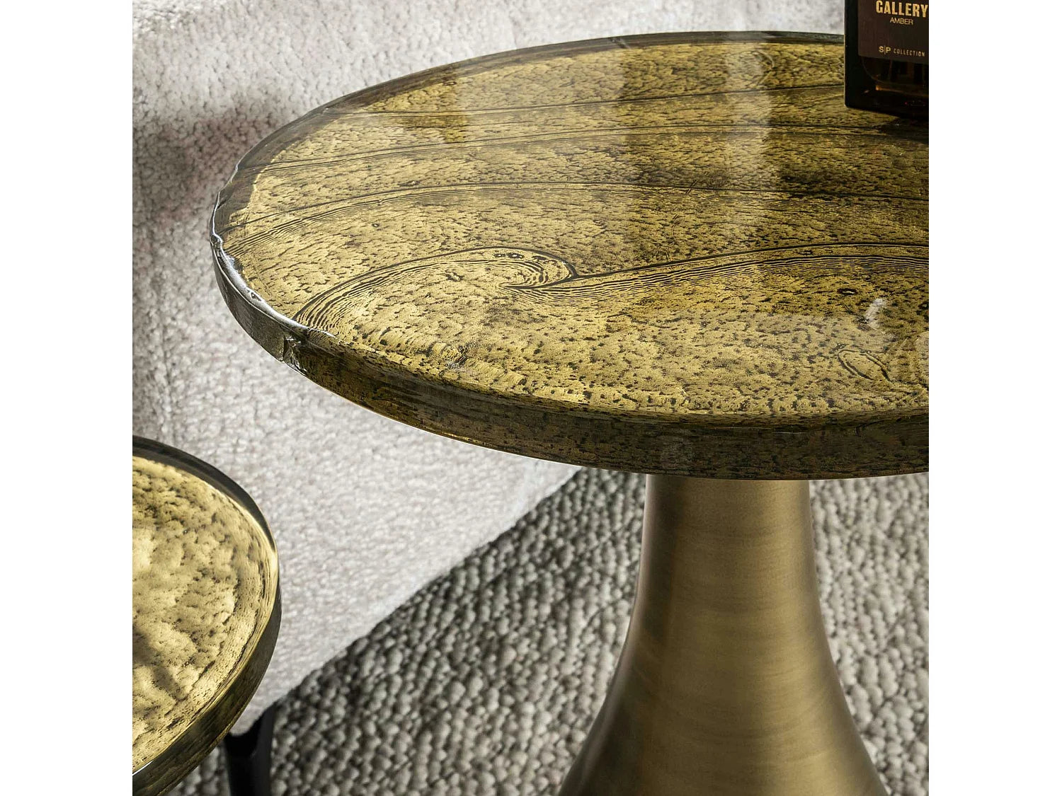 Bout de canapé en verre antique doré haut – MARINA