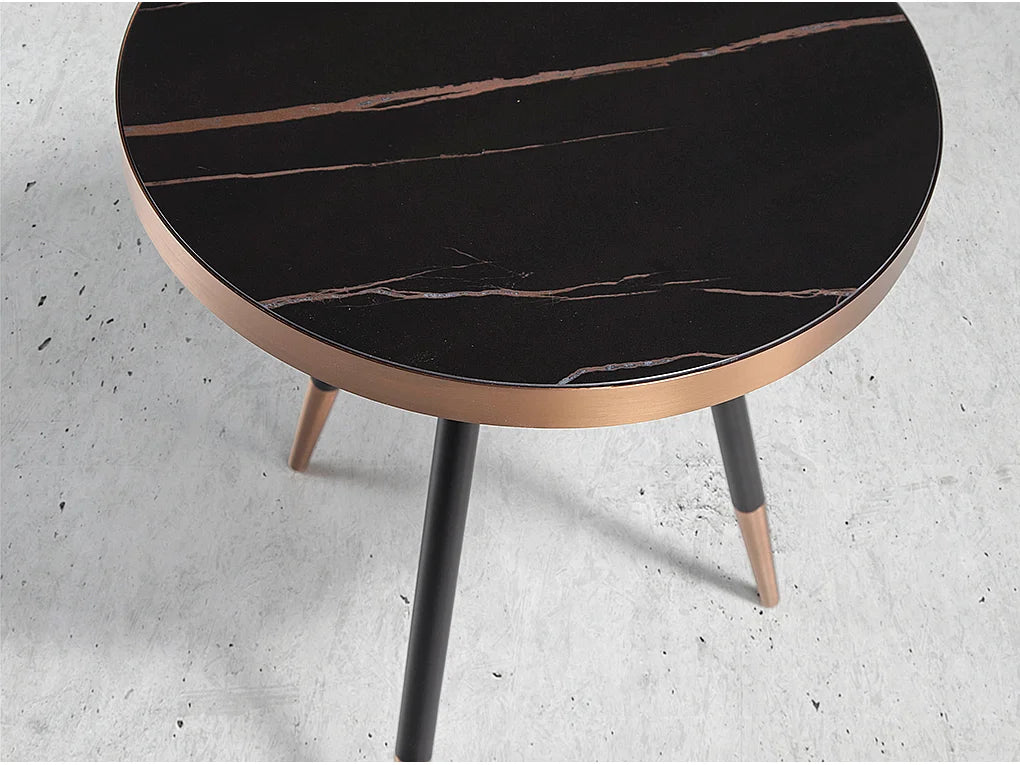 Bout de canapé rond en marbre noir et acier – CERDA