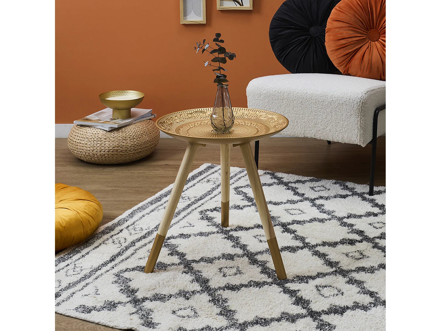 Bout de canapé rond en bois doré chic – MIRELLA