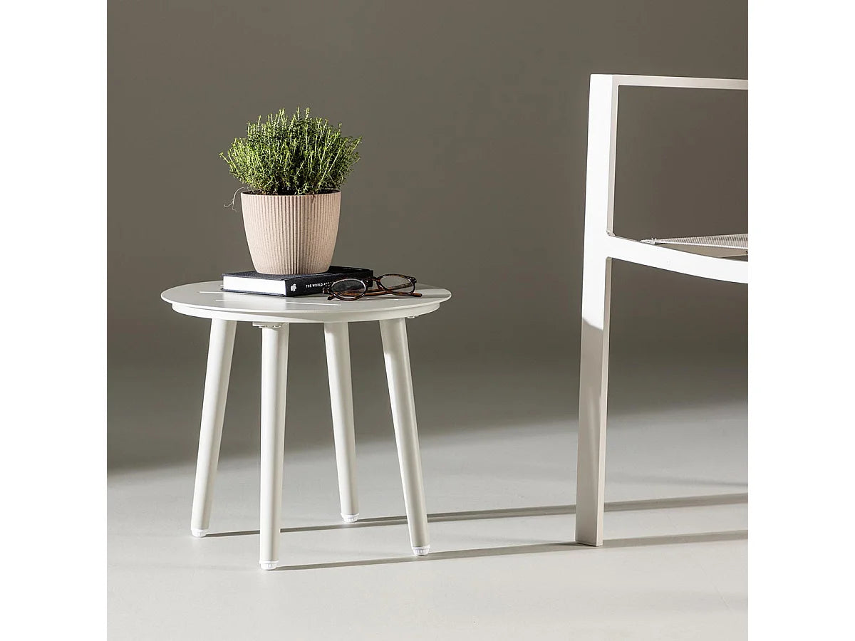 Bout de canapé rond beige en aluminium – LITTORAL