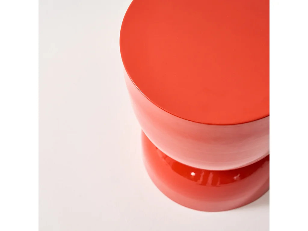 Bout de canapé en métal effet glossy orange – CLEMI