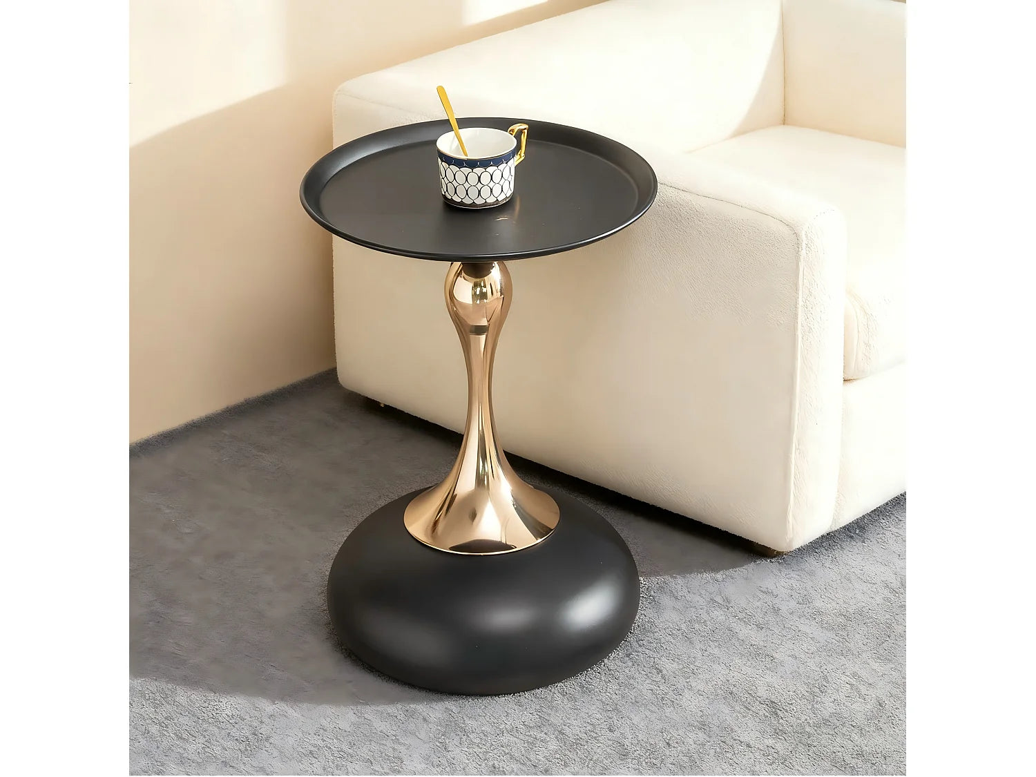 Bout de canapé rond en métal noir étroit – LUNA