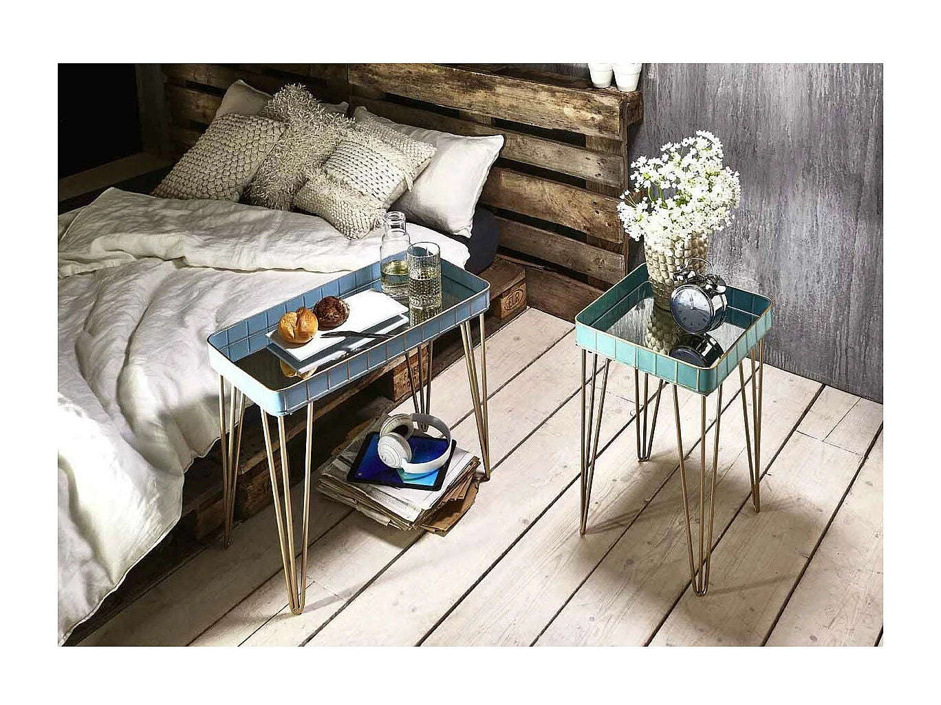 Bout de canapé carré en acier plateau miroir turquoise – ANDA