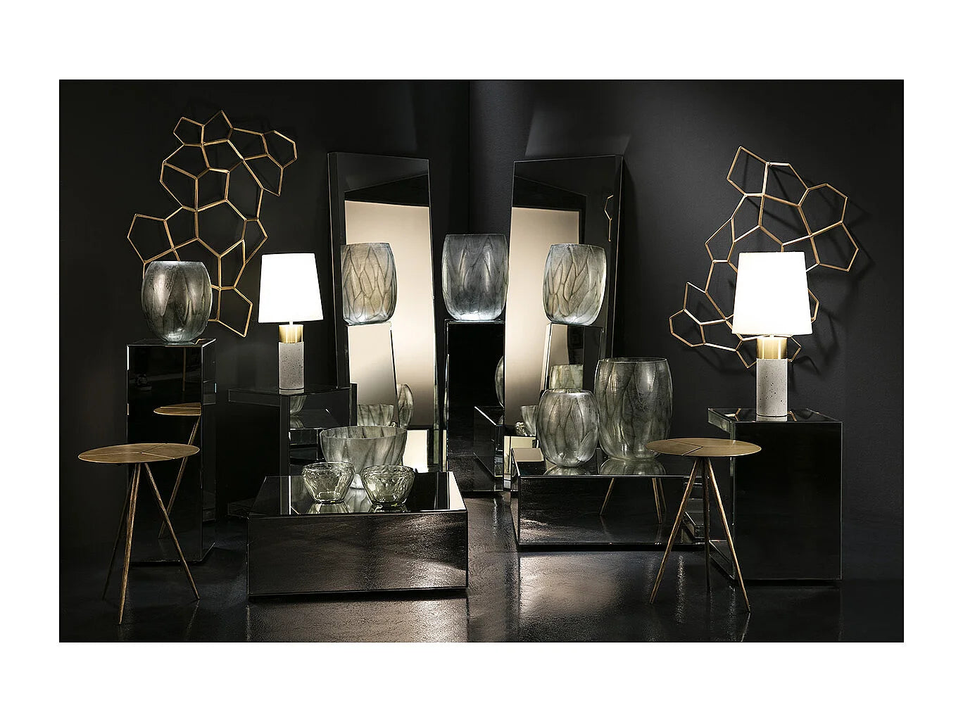 Bout de canapé effet miroir argenté – ZIKON