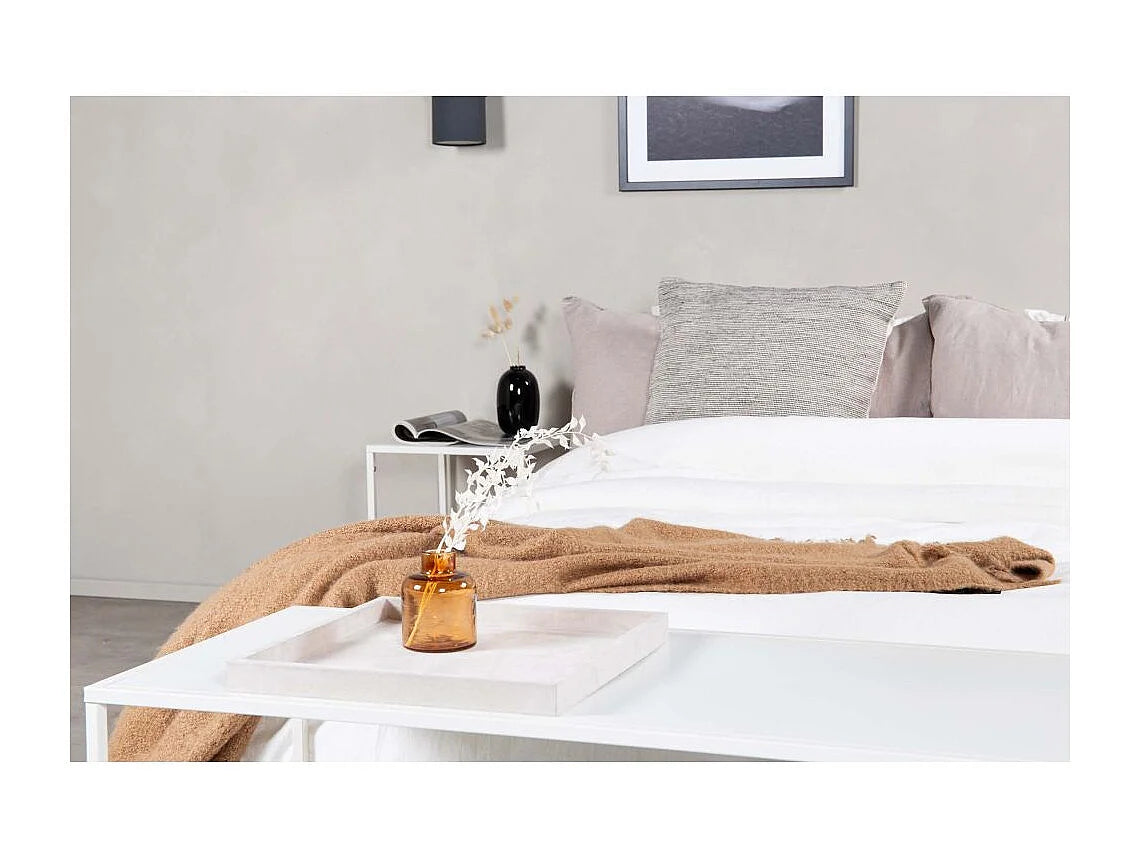 Bout de canapé carré en métal blanc – STELLA