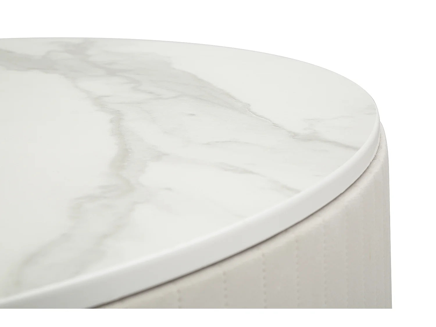 Bout de canapé rond effet marbre crème – CARRARE