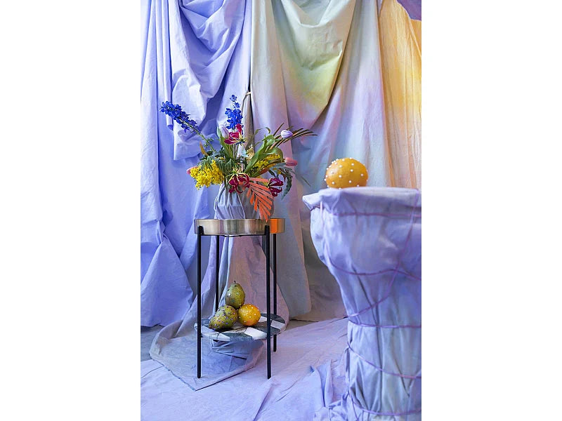 Bout de canapé design marbre et cuivre – LUMIO