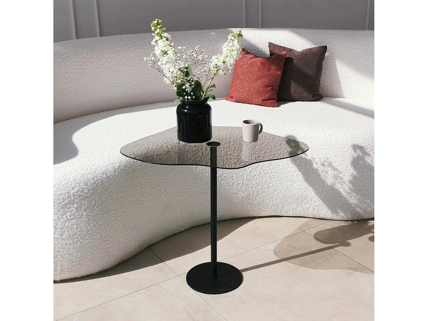 Bout de canapé verre fumé noir forme fantaisie – SMOKI