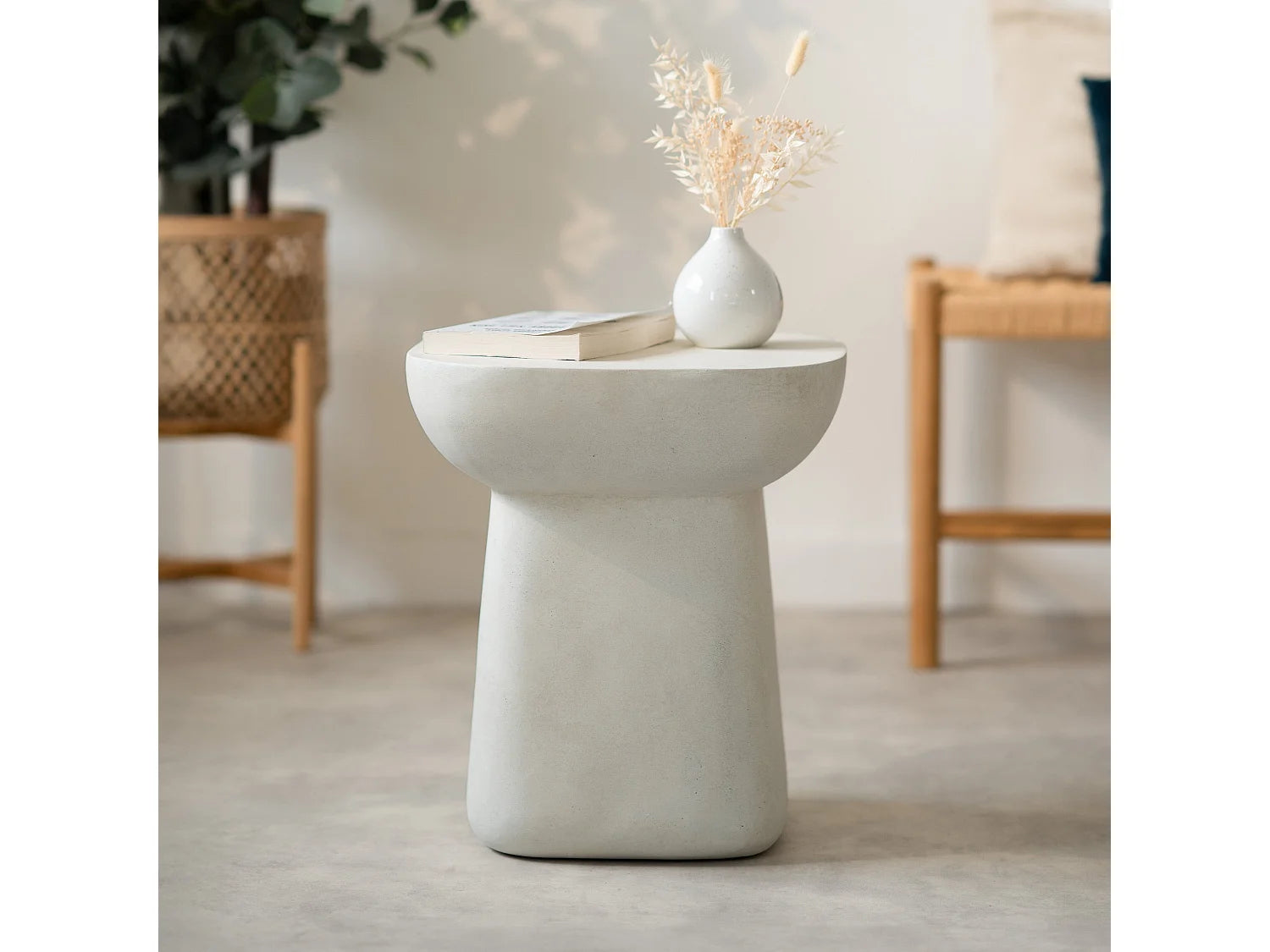 Bout de canapé carré effet béton blanc – SAMOA