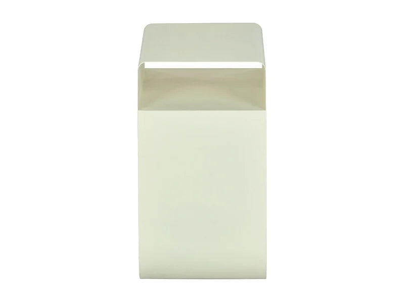 Bout de canapé en métal beige avec niche – CURVA