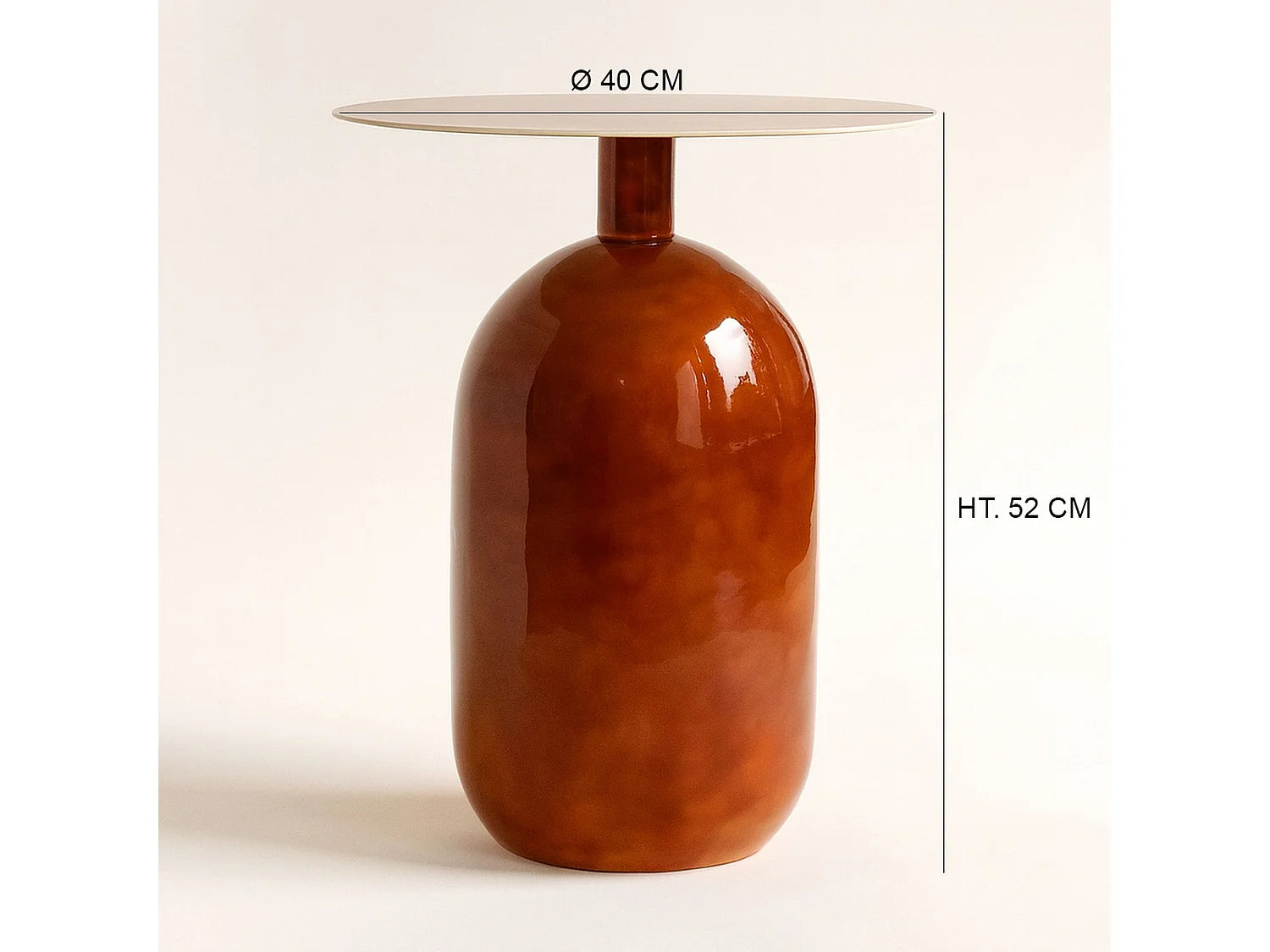 Bout de canapé en métal émaillé terracotta – BODO