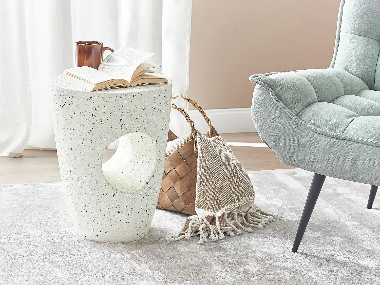 Bout de canapé rond effet terrazzo blanc cassé – TERRAZA