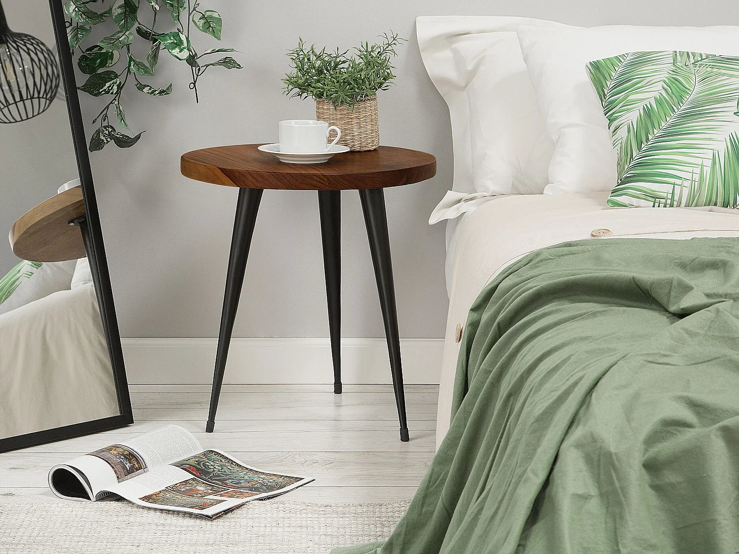Bout de canapé rond en teck pieds acier noir – DETARA