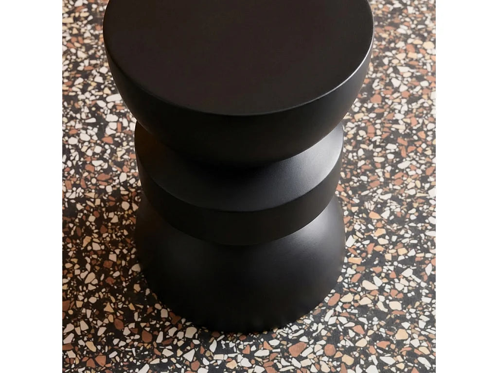 Bout de canapé rond en métal noir – ASSA