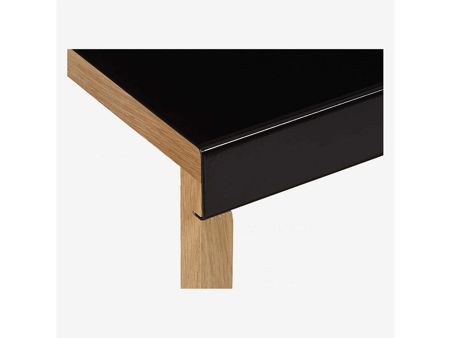 Bout de canapé en acier laqué noir design – KILVA